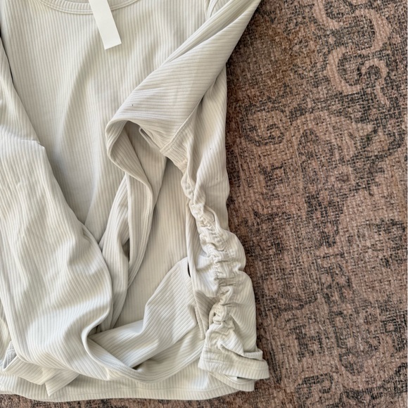 Lululemon Cream Ribbed Top - Picture 2 of 3